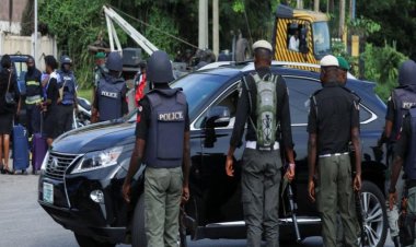 Nijerya'da emniyet güçleri alarmda: ABD ve İngiltere büyükelçilikleri ailelerini tahliye ediyor