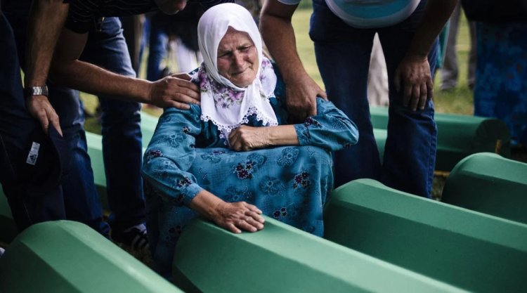 Bosna Hersek'te kimliği tespit edilemeyen kemik kalıntıları tek tabutta defnedilecek