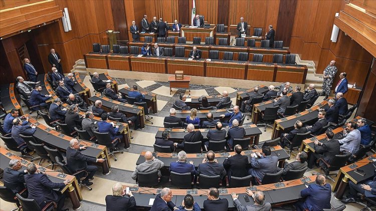 Lübnan Meclisindeki 11. oturumda da yeni cumhurbaşkanı seçilemedi