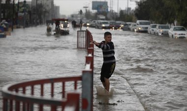 Gazze'yi etkisi altına alan sağanak yağış sele neden oldu