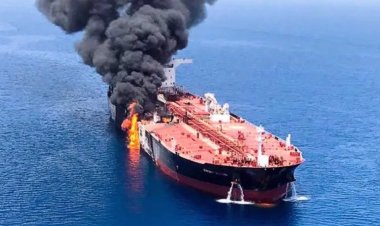 Siyonistlere ait petrol tankeri Umman açıklarında bombalı dronla vuruldu