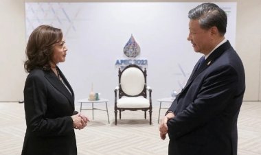 Çin Devlet Başkanı Şi ile ABD Başkan Yardımcısı Harris, APEC Zirvesi'nde görüştü