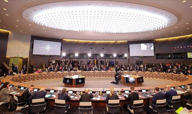 NATO dışişleri bakanları, Ukrayna'ya desteği görüşmek için Bükreş'te toplandı