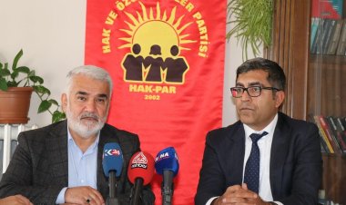 ‘Kürt meselesi barışçıl siyasi yollarla çözüme kavuşturulmalı’