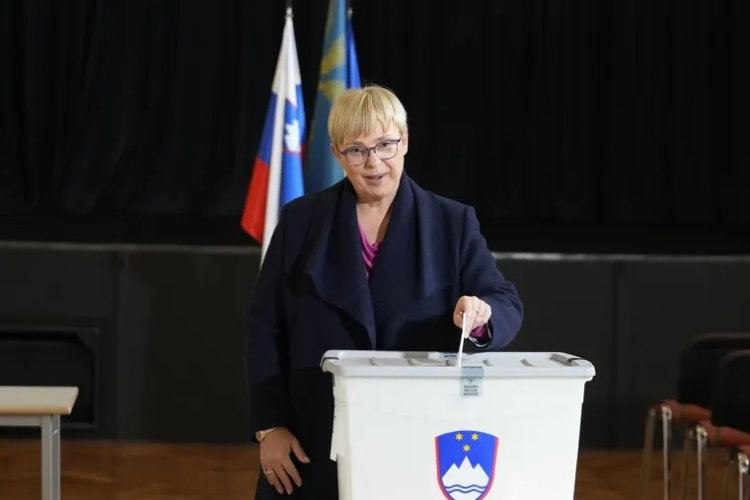 Slovenya'nın yeni Cumhurbaşkanı Natasa Pirc Musar oldu