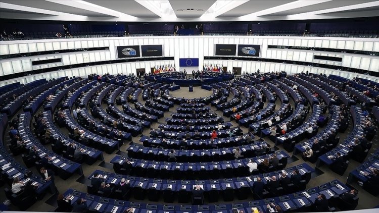 Rusya'yı "terör destekçisi" ilan eden Avrupa Parlamentosu siber saldırıya uğradı