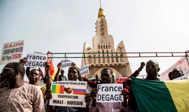 Afrika'da Fransa-Rusya rekabeti, bölgesel istikrarsızlığı derinleştiriyor