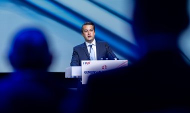 Twitter, Avusturyalı mülteci düşmanı siyasetçi Nepp’in hesabını kapattı