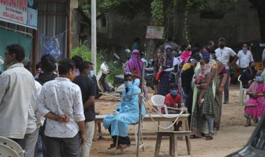 Hindistan'ın bazı eyaletlerinde Kovid-19 nedeniyle maske zorunluluğu geri getirildi