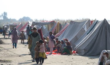 Pakistan'da selden etkilenen 9 milyon kişi daha yoksulluk riskiyle karşı karşıya