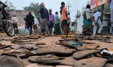 Hindistan'da siyasi parti mitinginde çıkan izdihamda kanala düşen 7 kişi öldü