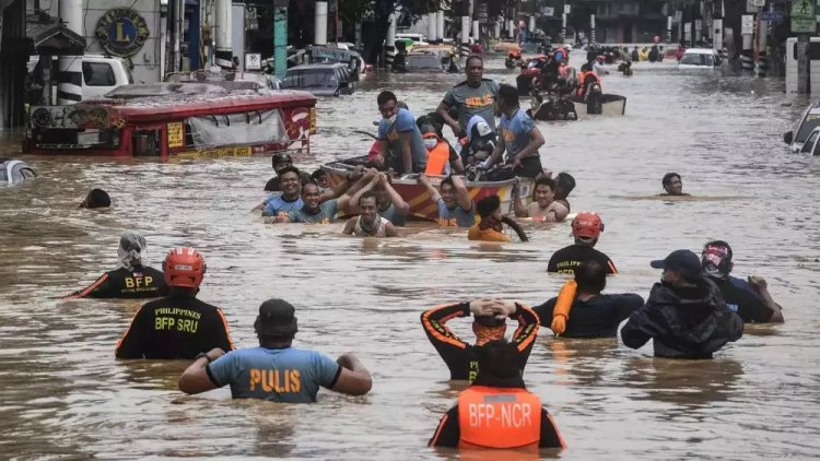 Filipinler'de şiddetli yağışların neden olduğu sellerde ölenlerin sayısı 49'a yükseldi