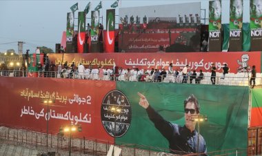 Pakistan'da seçime doğru! Pencap’ın ardından bir eyalette daha meclis feshedildi