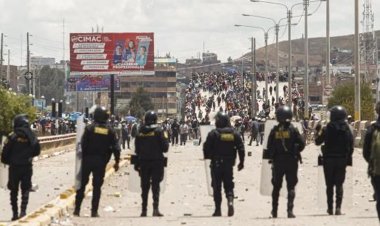 Peru'da hükümet karşıtı protestolarda şiddet artıyor: 53 ölü