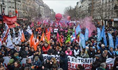Fransızlar emeklilik reformuna karşı ülke genelinde gösteriler düzenliyor