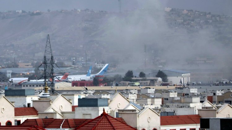 Kabil Havalimanı'na bombalı saldırı