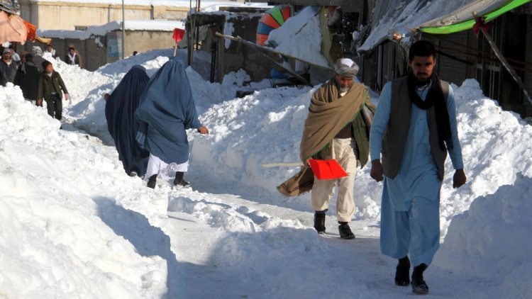 Afganistan'ın başkenti Kabil'e bu kışın en yoğun karı yağdı