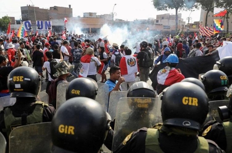 Peru'da hükümet karşıtı protestolarda ölü sayısı artıyor