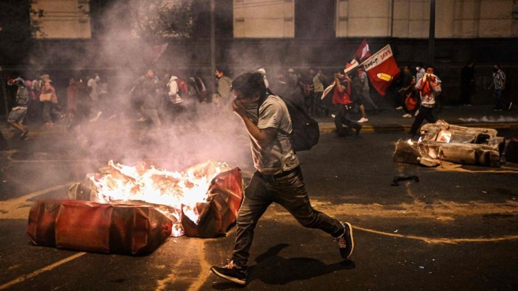 Peru'da hükümet karşıtı protestolarda ölenlerin sayısı 69'a çıktı
