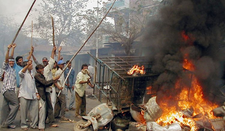Hindistan'da 17 Müslüman'ı katletmekle suçlanan 22 kişi beraat ettirildi