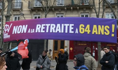 Fransa'da meclis emeklilik reformuna ilişkin referandum talebini reddetti