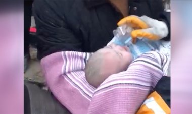 Gaziantep'te enkaz altında kalan "Duru" bebek kurtarıldı