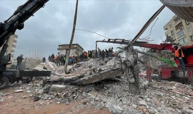 Kuveyt’te depremzedeler için başlatılan kampanyada 4 saatte 11 milyon dolar toplandı