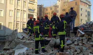 Filistin'de deprem bölgelerinde görev yapan arama kurtarma ekibine onur madalyası verildi