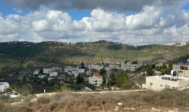 Dünya sessiz! Zulüm devam ediyor: Siyonist çete Filistinlilere ait arazileri gasp ediyor!