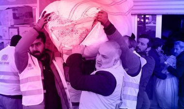 Umut Kervanı gönüllüleri depremin yaralarını sarmak için durmaksızın çalışıyor