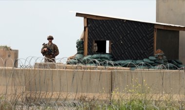 İşgalci ABD'nin Suriye'deki askeri üssüne saldırı: 1 ölü 6 yaralı