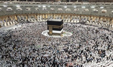 Suudi Arabistan, ramazan ayında sadece bir kez umre yapılabileceğini duyurdu