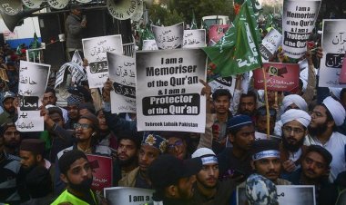 Pakistan, Danimarka'da Kur'an-ı Kerim'e yapılan alçakça saldırıyı şiddetle kınadı