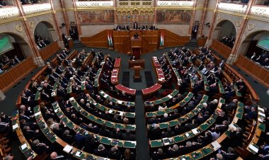 Macaristan Meclisi Finlandiya’nın NATO’ya üyeliğini onayladı