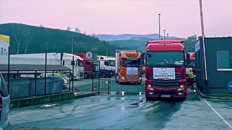 Bosna Hersek'ten Türkiye ve Suriye'deki deprem bölgeleri için 40 yardım tırı yola çıktı