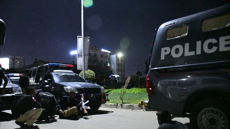 Pakistan'da polise yönelik saldırı: 9 kişi öldü