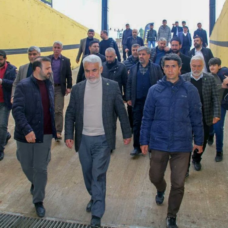 HÜDA PAR Genel Başkanı Zekeriya Yapıcıoğlu, Şanlıurfa'da selzedeleri ziyaret etti