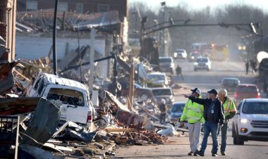 ABD'nin farklı eyaletlerini vuran hortumlarda 10 kişi öldü
