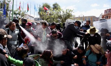 Bolivya'da öğretmenlerin protestosunda olaylar çıktı