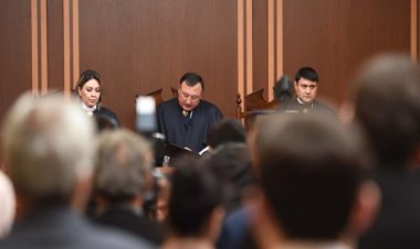 Eski Sovyet yönetiminin sürgün ve idam ettiği 208 Özbek aydın aklandı