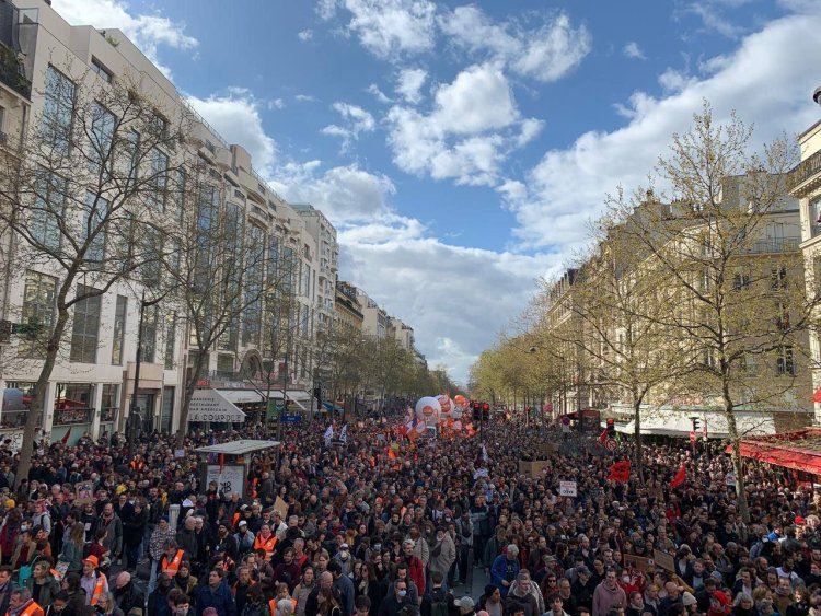 Fransa'daki protestolara 570 bin kişi katıldı