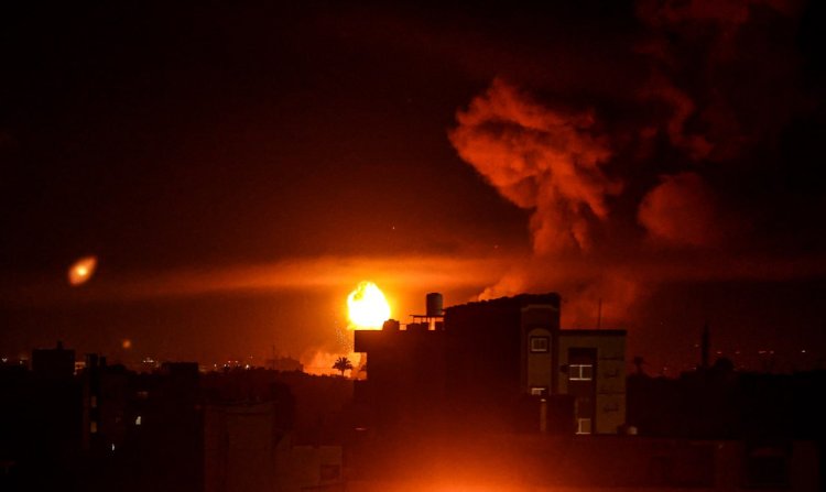 İşgalci İsrail kana doymuyor: Gazze yoğun bombardıman altında