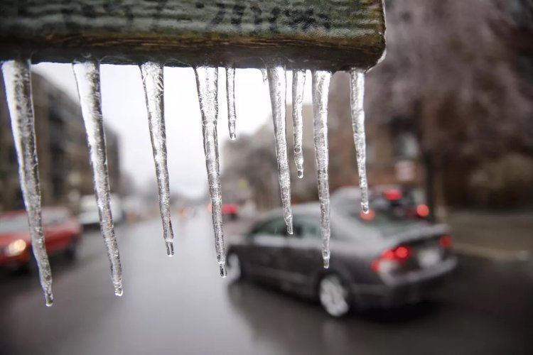 Kanada'da buz fırtınası: 1 milyondan fazla kişi elektriksiz kaldı