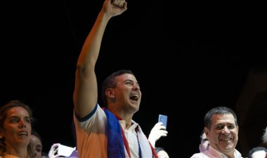 Paraguay'da devlet başkanlığı seçimini iktidar partisi adayı Pena kazandı