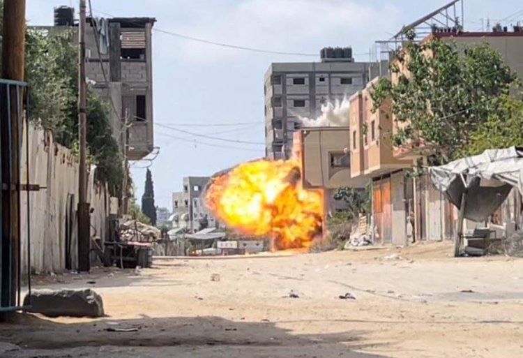 Siyonist rejim Gazze'ye saldırılarını sürdürüyor: 33 şehid, 95 yaralı