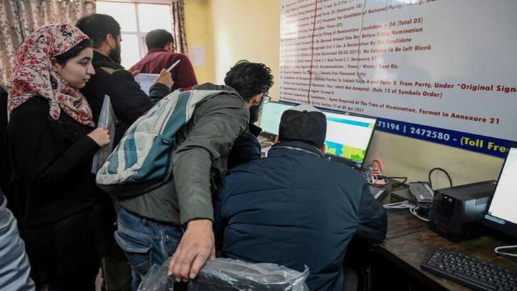 Pakistan'da internet kısıtlaması, günlük 5-6 milyon dolar kayba yol açıyor