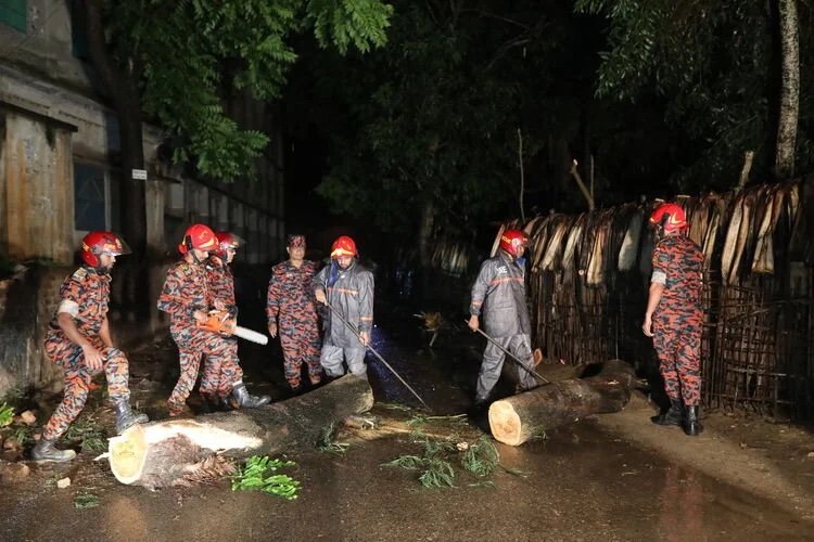 Arakan'da meydana gelen Mocha Kasırgası'nda ölü sayısı artıyor