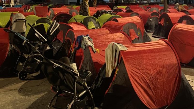 Paris'te aşırı sağcı grup refakatsiz çocuk göçmenleri tehdit etti