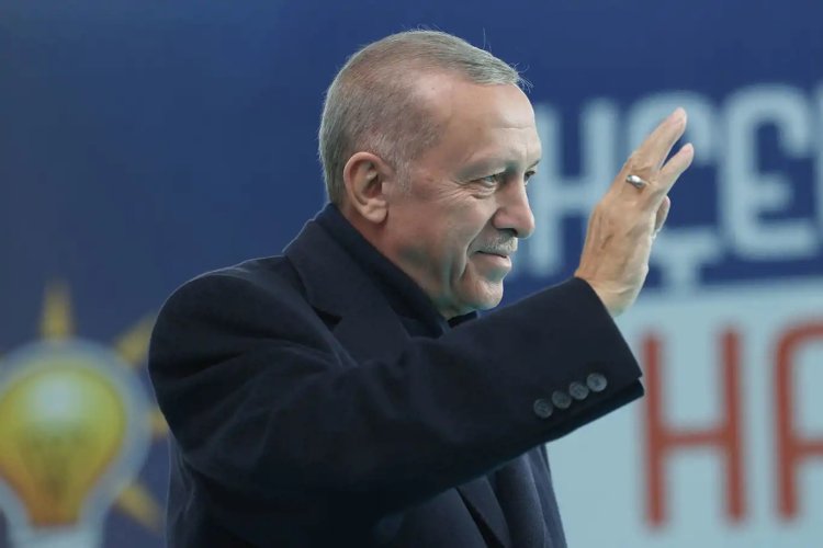 Cumhurbaşkanı Erdoğan yurt dışında yaşayan vatandaşlara seslendi: İnşallah bu imtihandan da alnımızın akıyla çıkacağız