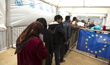 Almanya ve AB'den Türkiye, Ürdün ve Lübnan'daki Suriyeli mültecilere 1,5 milyar euro bağış